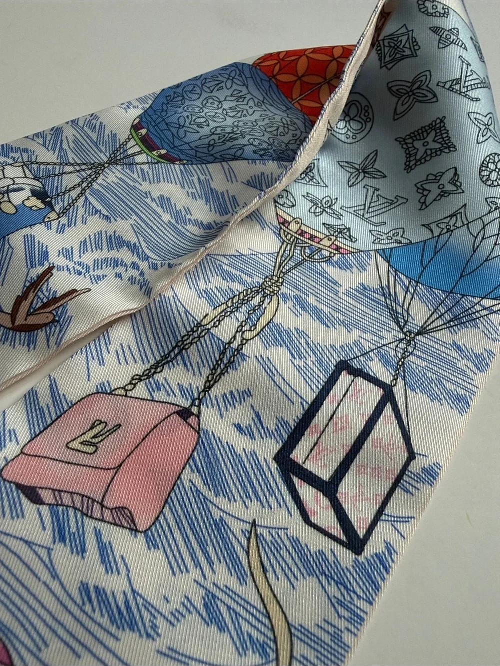 unbranded silk accessory